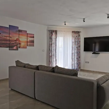 Casa Tijola Apartment Secovlje